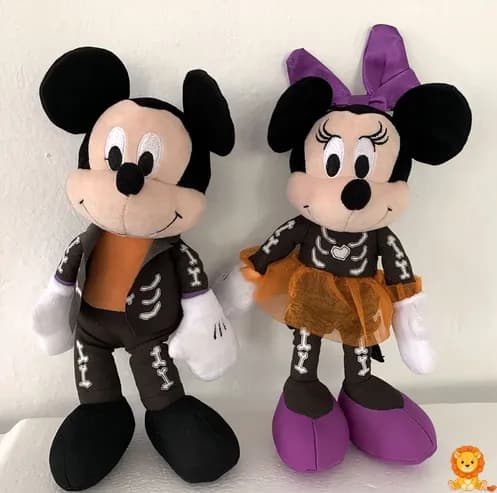 Set dua boneka Mickey dan Minnie Mouse edisi Halloween, keduanya mengenakan kostum Halloween yang lucu dan menggemaskan, sempurna untuk dekorasi atau hadiah. - View 2
