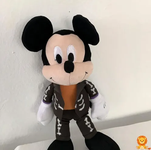 Set dua boneka Mickey dan Minnie Mouse edisi Halloween, keduanya mengenakan kostum Halloween yang lucu dan menggemaskan, sempurna untuk dekorasi atau hadiah. - View 3