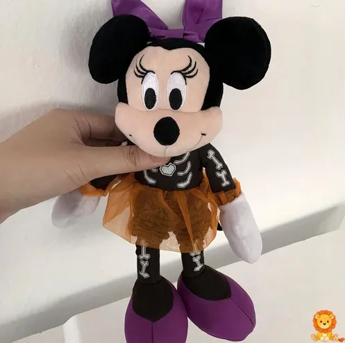 Set dua boneka Mickey dan Minnie Mouse edisi Halloween, keduanya mengenakan kostum Halloween yang lucu dan menggemaskan, sempurna untuk dekorasi atau hadiah. - View 6