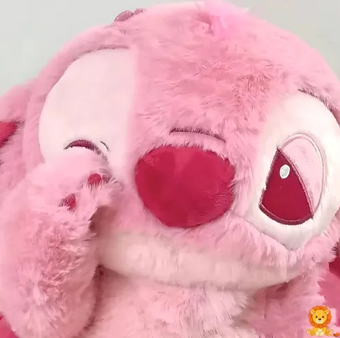 בובת אנג'ל רכה עם פרחי סאקורה ורודים, עיניים גדולות וחמודות, ופרטים רקומים עדינים, מושלמת לחיבוק ולקישוט החדר. - View 2