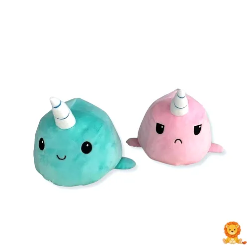 緑のユニコーンクジラのぬいぐるみ