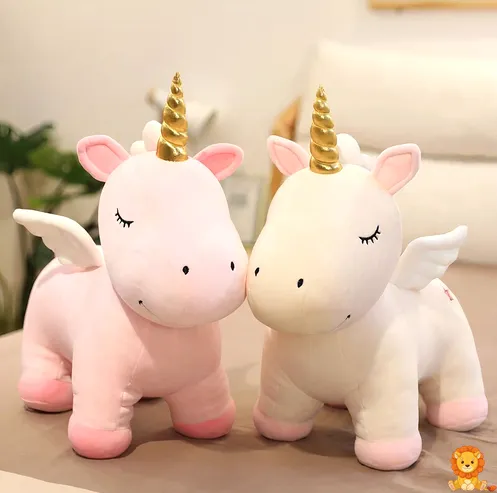 Peluche Licorne Beige, patung unicorn lembut berwarna beige dengan tanduk emas dan mata yang bersinar, sesuai untuk dipeluk dan sebagai hiasan bilik. - View 2