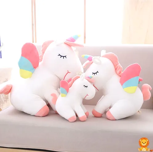 ตุ๊กตาผ้ายูนิคอร์นสีขาวมีแผงคอและหางเป็นสีรุ้ง นุ่มเป็นพิเศษ น่ารัก และเหมาะสำหรับการกอด - View 2