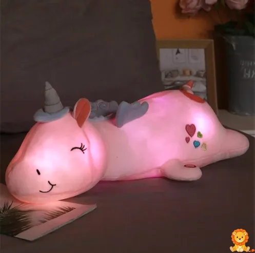 Bantal unicorn bercahaya berwarna putih dengan tanduk emas dan lampu LED lembut, sesuai untuk kanak-kanak dan orang dewasa yang mencari keselesaan dan cahaya malam yang menenangkan. - View 7