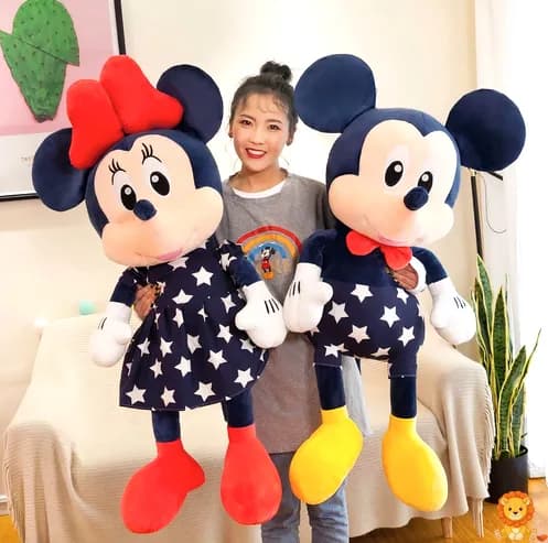 Yıldızlı elbiseli Minnie Peluş, 55cm, 75cm ve 95cm boyutlarında, yumuşak ve sevimli, çocukların ve Disney hayranlarının favorisi. - View 2