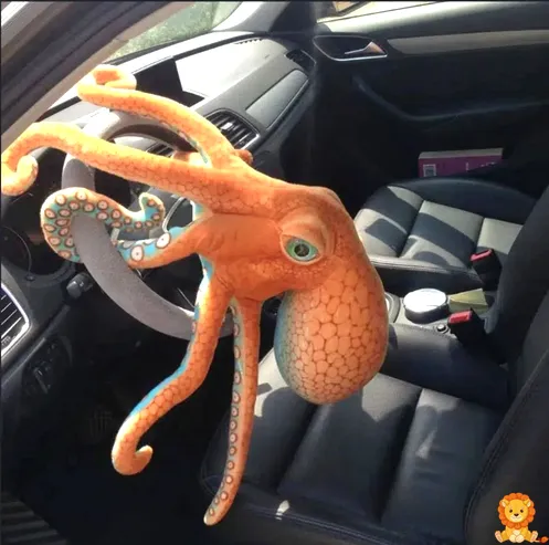 Okyanusların Kralı Dev Ahtapot Peluş, farklı boyutlarda (55cm ve 80cm), yumuşak dokulu, detaylı işçilikli, çocuk odası veya oturma odası dekorasyonu için ideal. - View 3