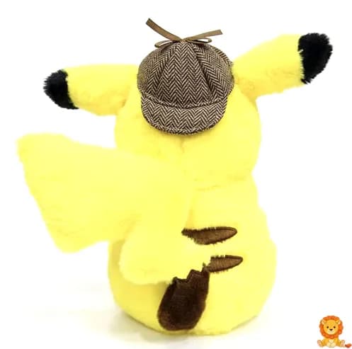 名探偵ピカチュウ ぬいぐるみ。帽子と探偵風の顔立ちが特徴。高品質な素材で作られており、コレクションやプレゼントに最適。 - View 3