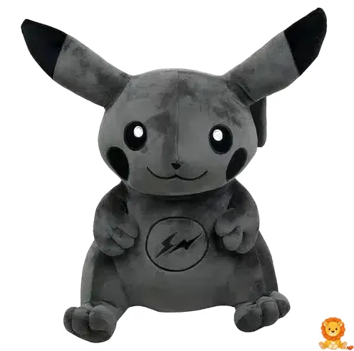 黒いピカチュウのぬいぐるみ。ソフトで抱きしめたくなる高品質の素材で作られています。細部までこだわったデザインで、ポケモンファンに最適です。 - View 4
