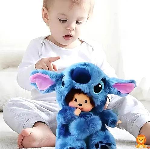 בובת סטיץ' עם ראש מונצ'יצ'י, שילוב של בובת סטיץ' כחולה עם ראש של בובת מונצ'יצ'י חומה, בובה רכה ונעימה למגע. - View 3