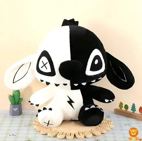 Ασπρόμαυρο βελούδινο Stitch, με λεπτομερή χαρακτηριστικά και απαλή υφή. Ιδανικό για αγκαλιές και διακόσμηση. - View 4