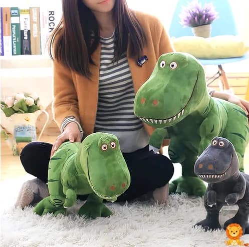 ตุ๊กตาไดโนเสาร์ทีเร็กซ์สีเขียวสดใส ขนฟูนุ่มนิ่ม น่ากอด ขนาด 40cm, 55cm, 70cm, และ 100cm เหมาะสำหรับเป็นของเล่นเด็ก หรือของขวัญ - View 2